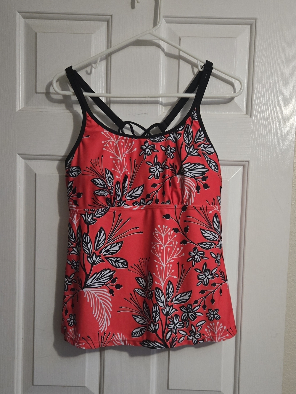 Source Unknown Coral Floral Tankini Top with Black Trim
